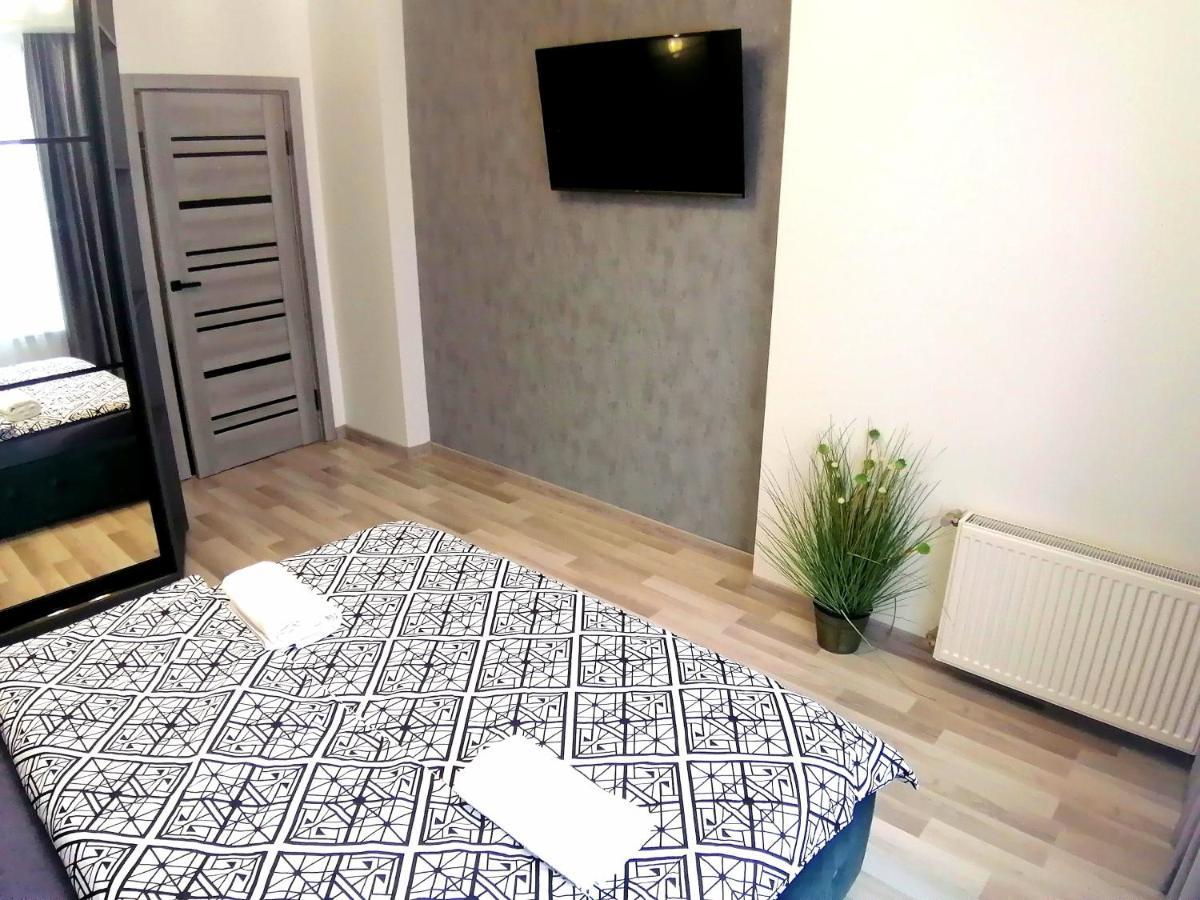 Новобудова Сам Центр Вул Шевченка 60 Оперний 10Хв Appartement Lviv Buitenkant foto