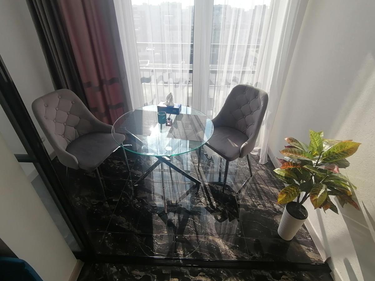 Новобудова Сам Центр Вул Шевченка 60 Оперний 10Хв Appartement Lviv Buitenkant foto