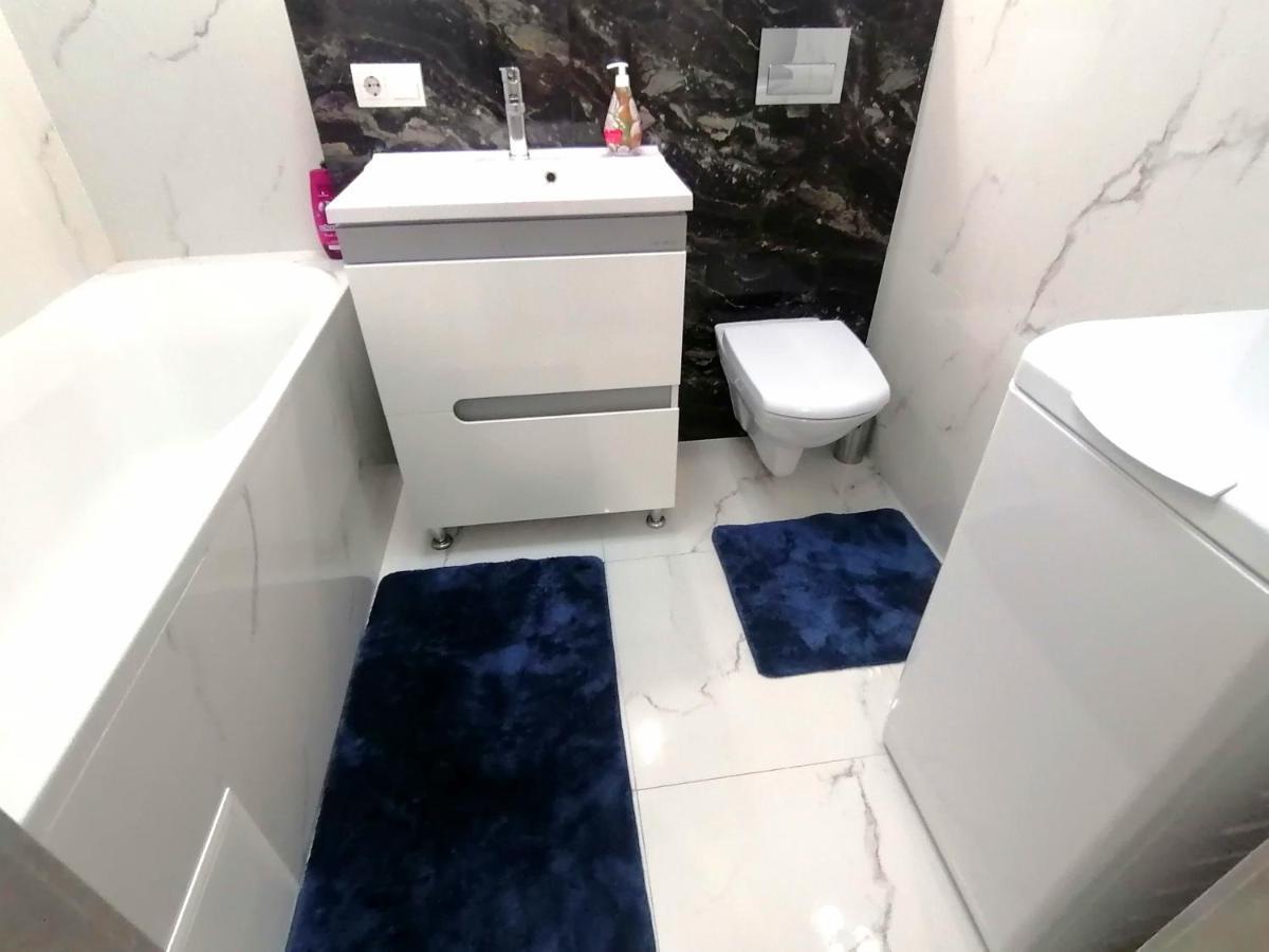 Новобудова Сам Центр Вул Шевченка 60 Оперний 10Хв Appartement Lviv Buitenkant foto